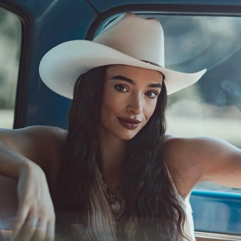 Camryn Marie artist portrait, open full photo